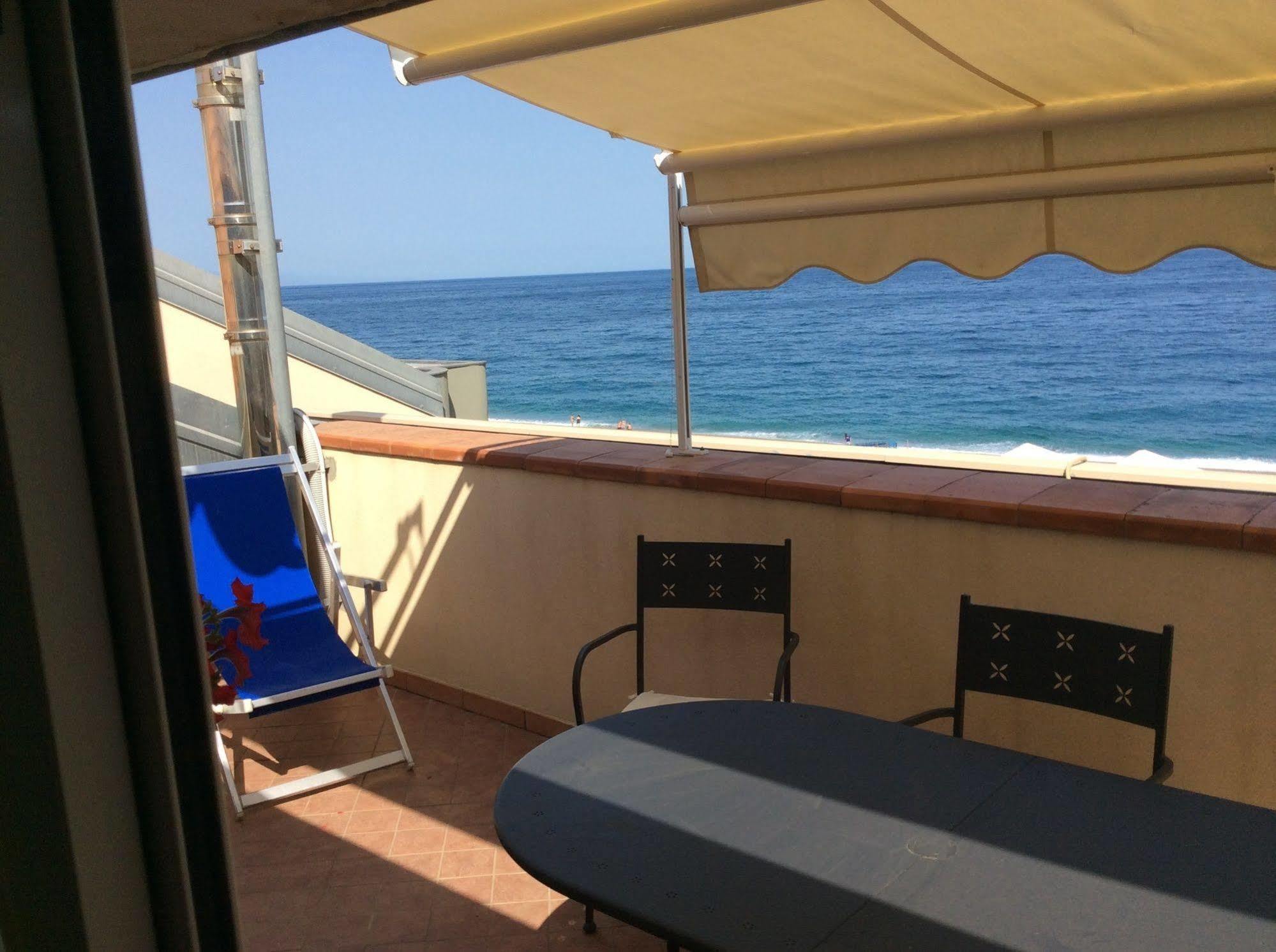Casa Vacanze Samira Fondachello  Dış mekan fotoğraf
